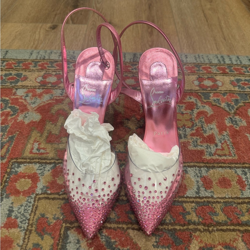 NWT (no box) authentic Christian louboutin pumps
